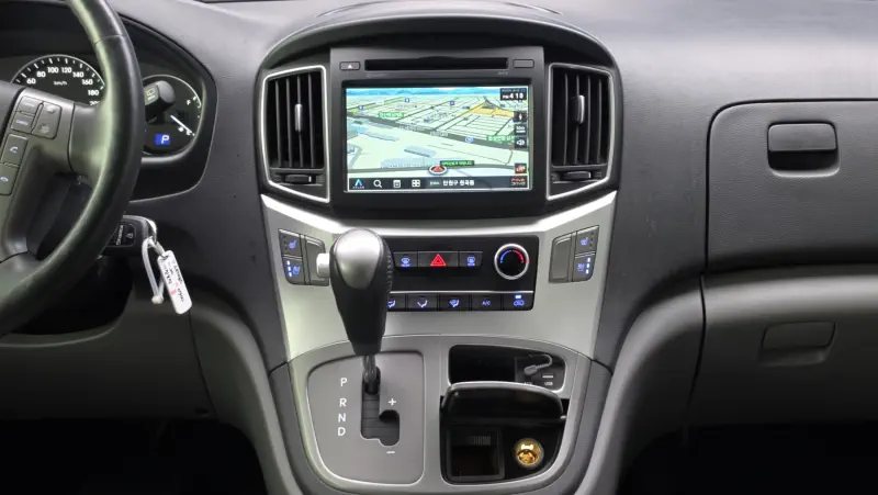 Hyundai Grand Starex