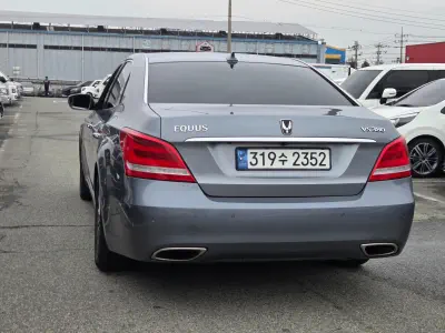 Hyundai Equus
