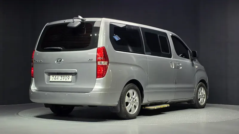 Hyundai Grand Starex