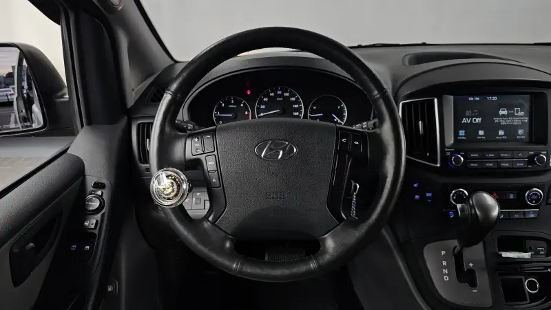 Hyundai Grand Starex