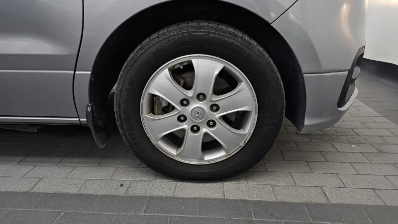 Hyundai Grand Starex
