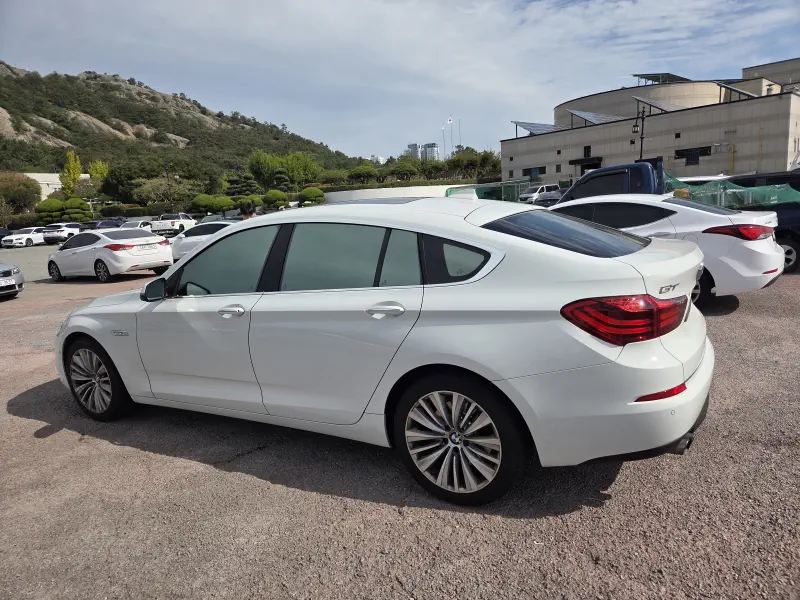 BMW 5-Series Gran Turismo