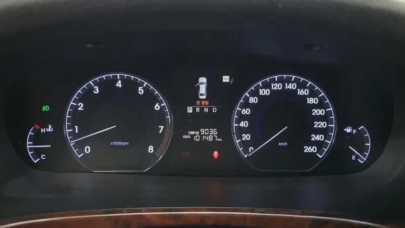 Hyundai Equus