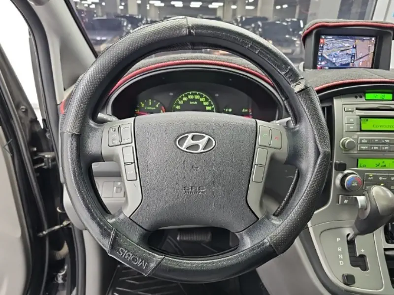 Hyundai Grand Starex
