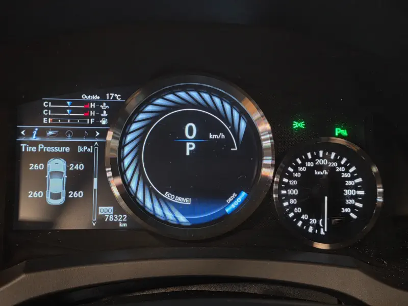 Lexus RC