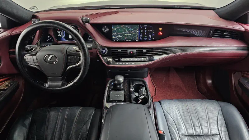 Lexus LS