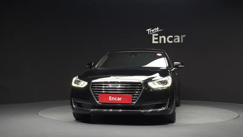 Genesis EQ900