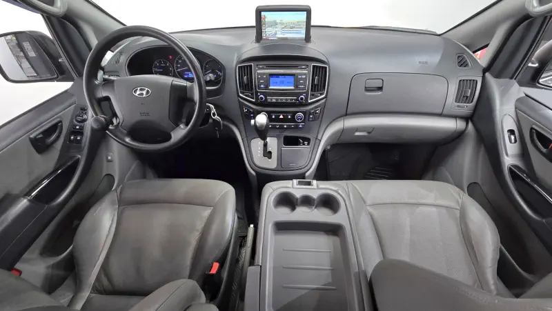 Hyundai Grand Starex