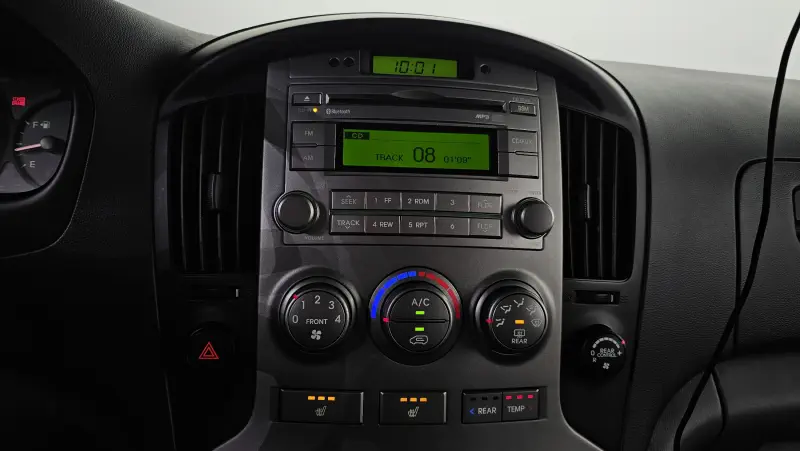 Hyundai Grand Starex