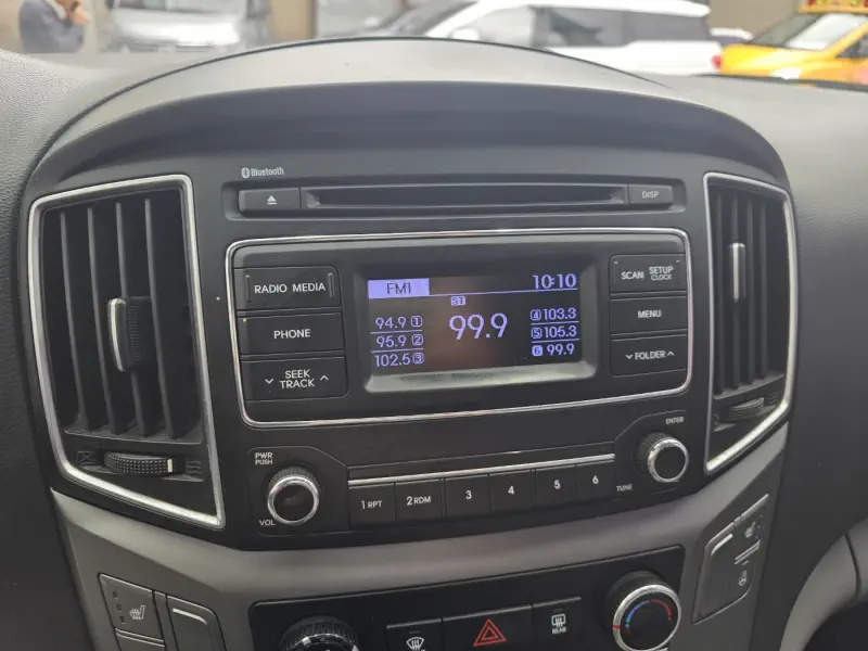Hyundai Grand Starex