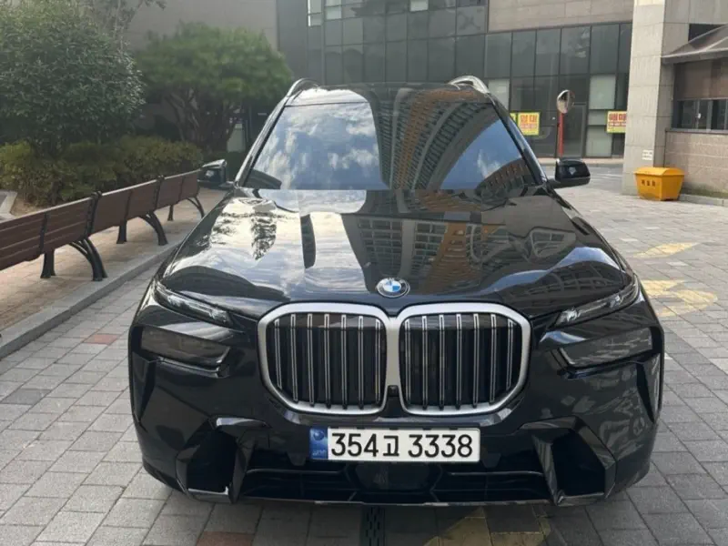 BMW X7