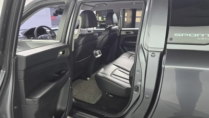SsangYong Rexton Sports