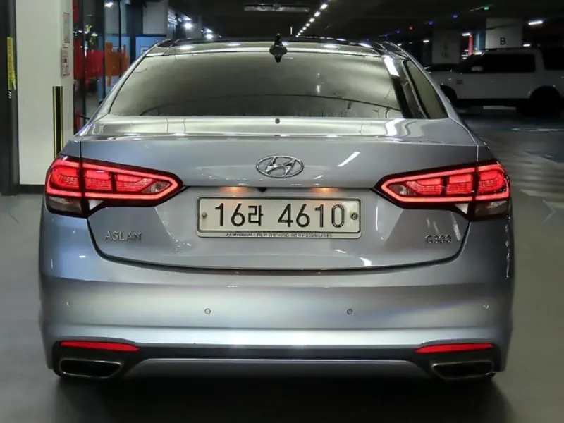 Hyundai Aslan