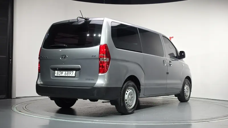 Hyundai Grand Starex