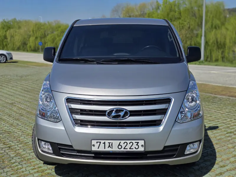 Hyundai Grand Starex