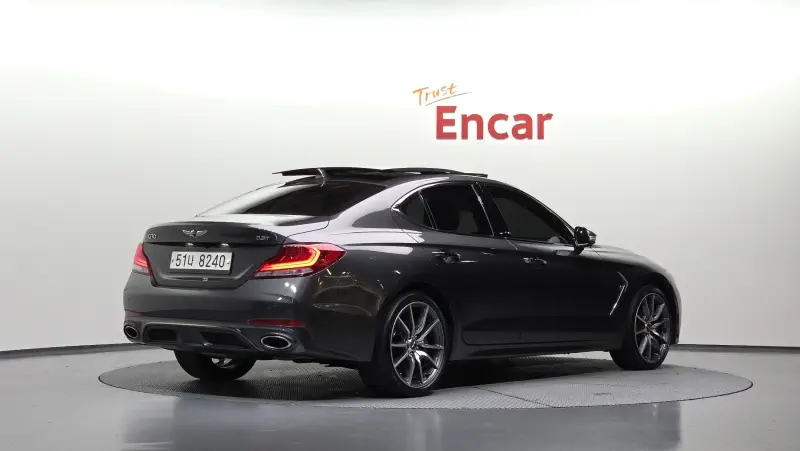 Genesis G70