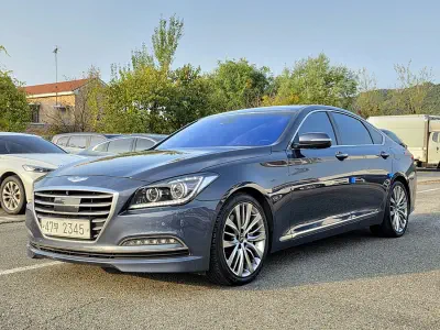 Hyundai Genesis