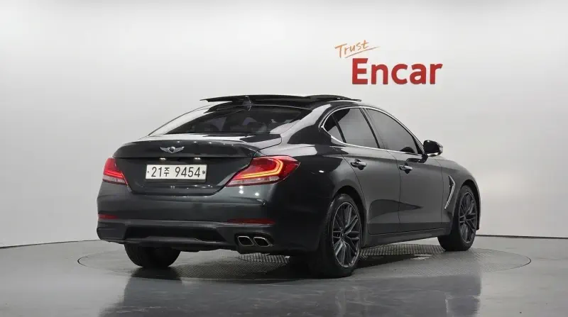 Genesis G70