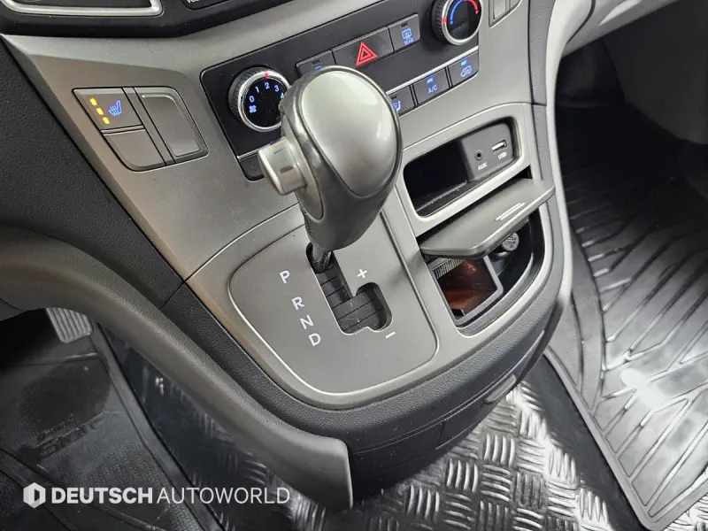 Hyundai Grand Starex