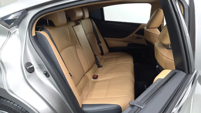Lexus ES300h