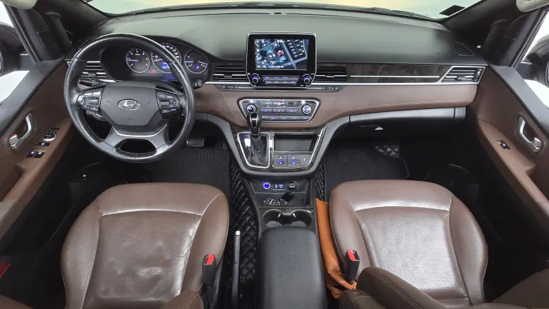 Hyundai Grand Starex