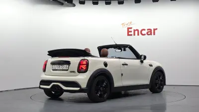 MINI Cabrio