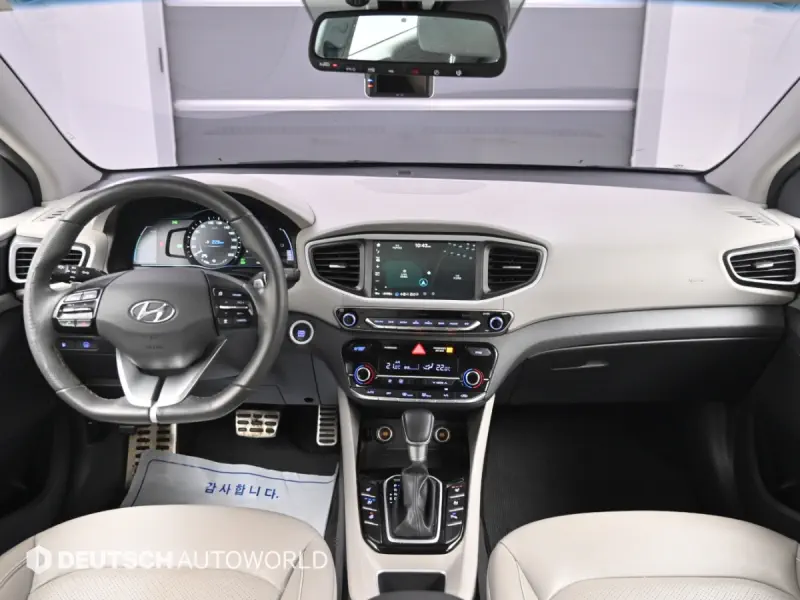 Hyundai Ioniq