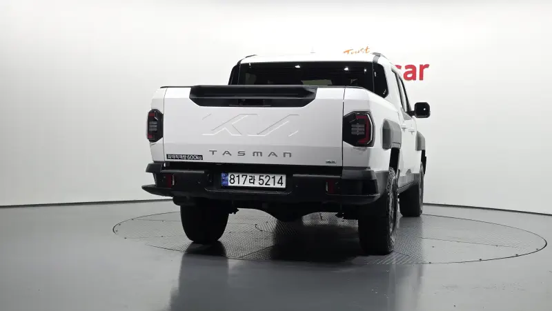 Kia Tasman