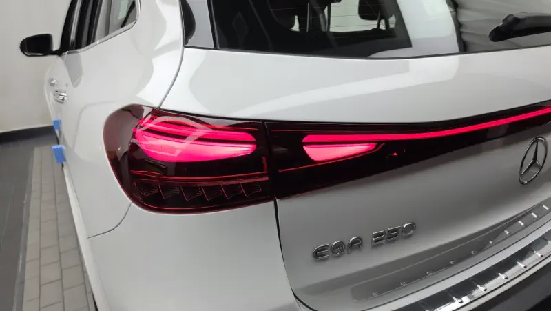 Mercedes-Benz EQA