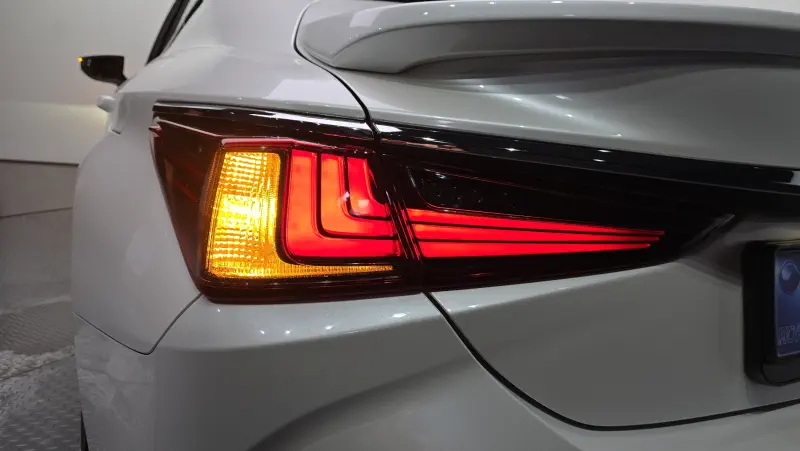 Lexus ES300h