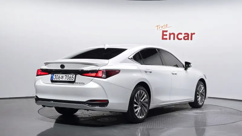 Lexus ES300h