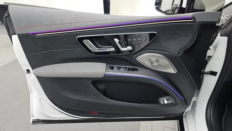 Mercedes-Benz EQS