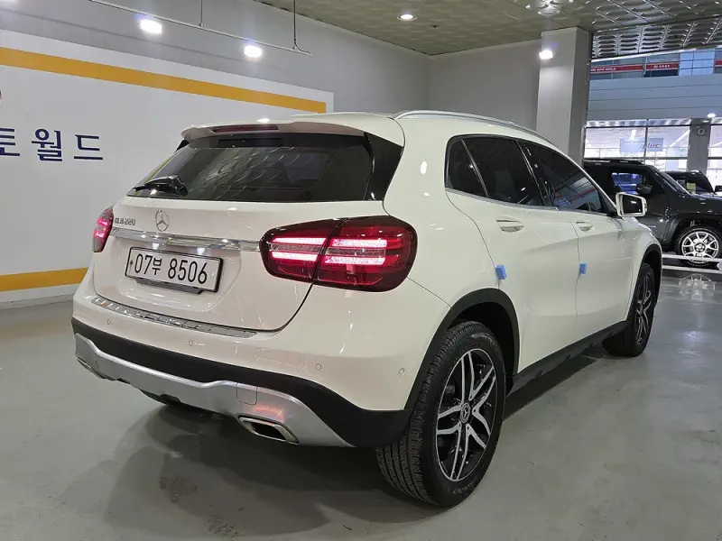 Mercedes-Benz GLA-Class