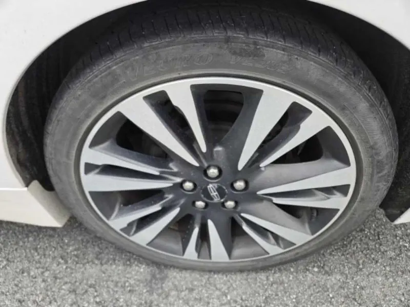Lincoln Mkz