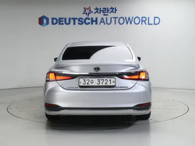 Lexus ES300h