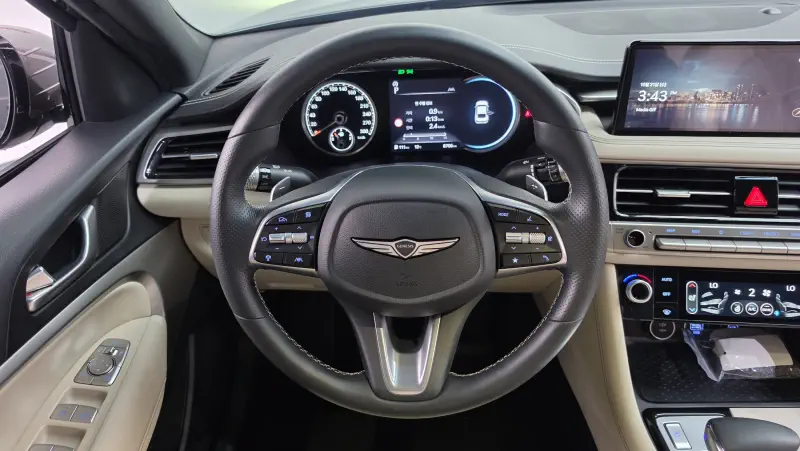 Genesis G70