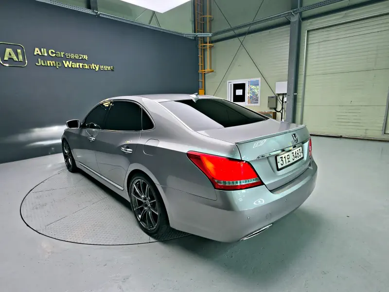 Hyundai Equus