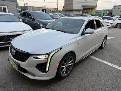 Cadillac CT4