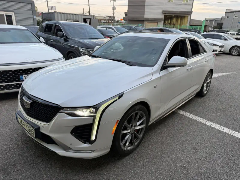 Cadillac CT4