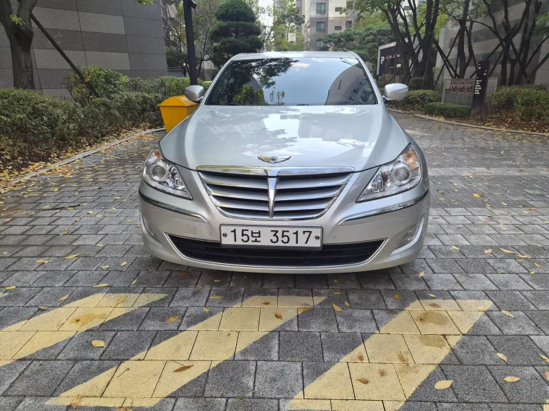 Hyundai Genesis