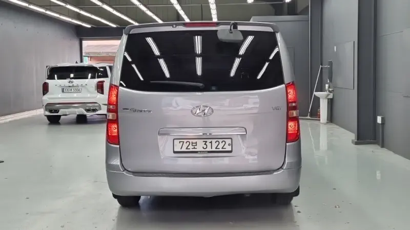 Hyundai Grand Starex
