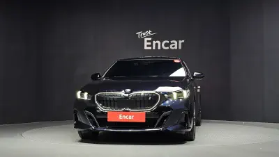 BMW i5