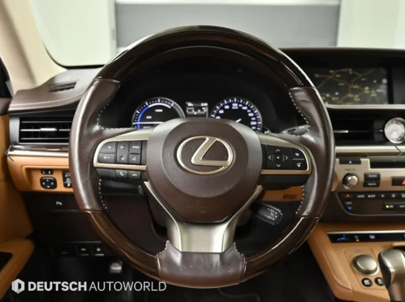 Lexus ES300h
