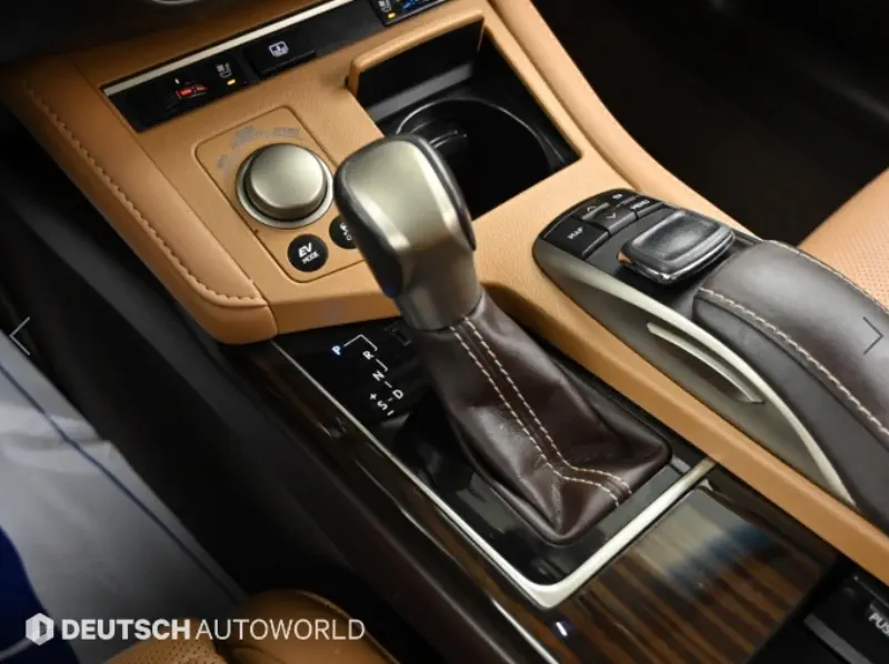 Lexus ES300h