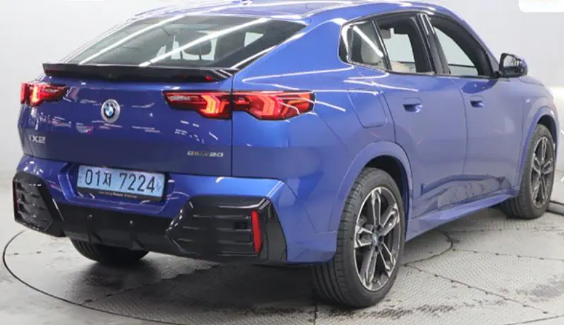 BMW iX2