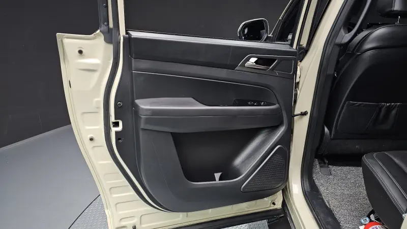 SsangYong Rexton Sports Khan