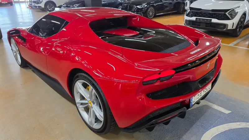 Ferrari 296