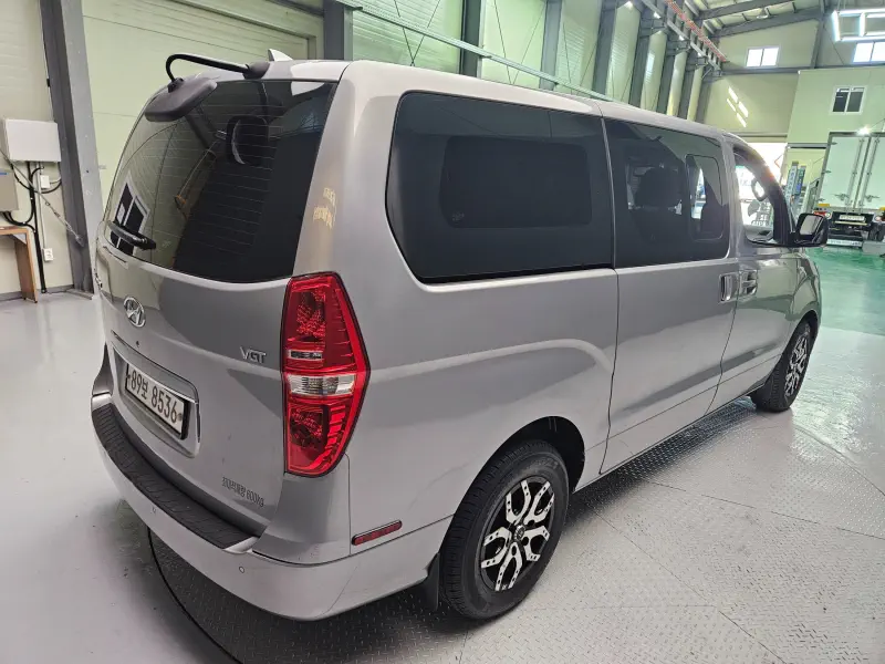 Hyundai Grand Starex