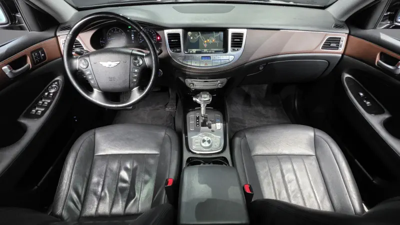 Hyundai Genesis