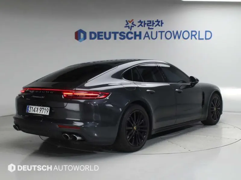 Porsche Panamera